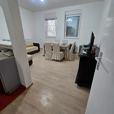 Crnice, Living House * Skopje